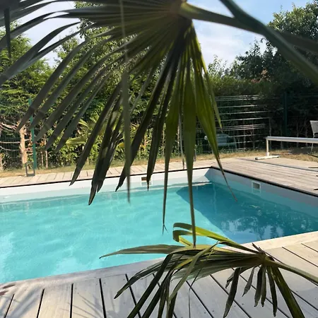 L Instant Suspendu Jacuzzi Sauna Piscine Dağ evi